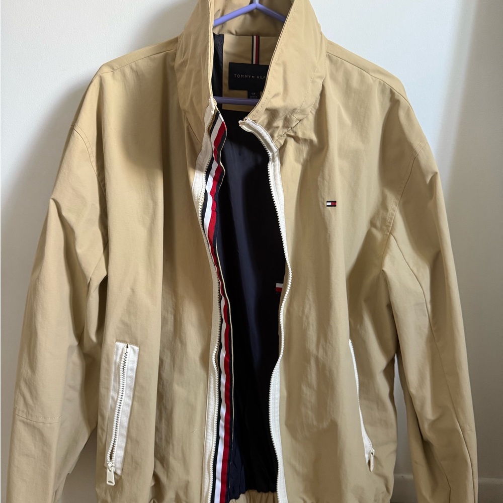 Tommy Hilfiger Men’s Tan Windbreaker with Signature Trim